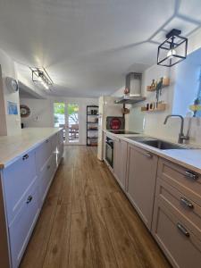 Magnifique villa familiale, 5 chambres, piscine & parking