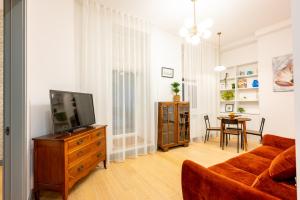Spacious & Quiet Apt with Terrace 1-BR, Riga Centre