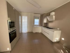 Spacious apartment near the beach