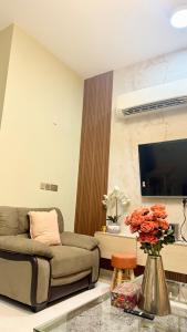 Stylish 1 Bedroom Bawsher Flat