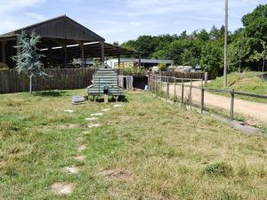 Little Barn - Ukc2539