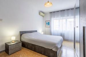 Guest Host - Stylish Apartment near Trastevere!