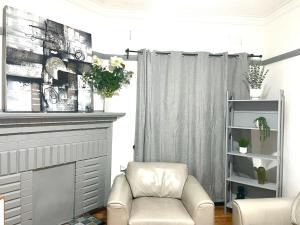 Spacious 4 Bedroom Family Home Near Airport and City