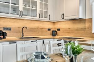 Sunside by Mountain ways