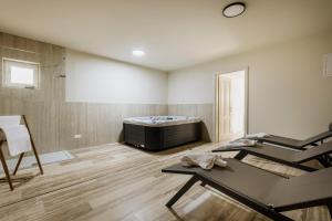 Villa Mila with private pool, BBQ and jacuzzi