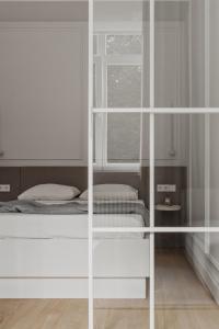 Premium Designer Apartment with Park View - by Innorental