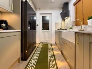 Bungalow 3BD EV Parking