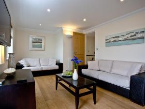 The Cottage - Goodrington Lodge