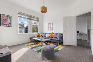 Central LDN 3-Bed Sleeps 8, Garden & Parking