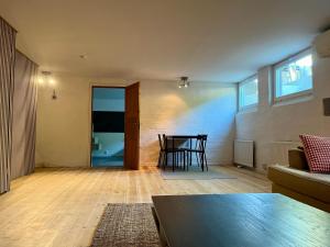 Stenkällan - snabbuss 5