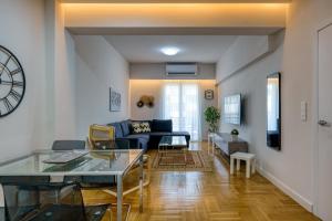 Chic and Cozy Apartment in the Heart of Glyfada