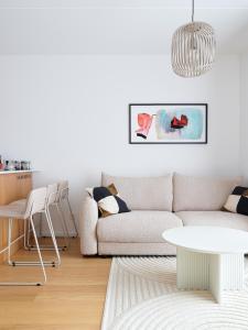 Kotzebue Stay - Neutral Chic, Effortlessly Elegant Studio at Kalamaja