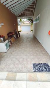 Casa com piscina no Guarujá - Enseada