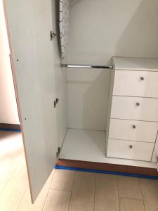 Haven in Manila Venice 1BR with balcony near BGC