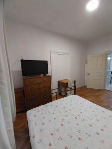 CENTRAL 1 Bedroom Apartment