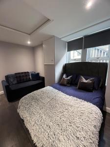 3 Bedroom Edinburgh Apartment