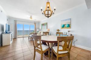 Crystal Shores West 905 by Youngs Suncoast
