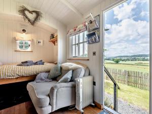 1 Bed in Bitterley 44231