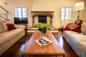 Spacious Villa With Private Pool Near Lucca