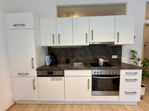 Giardino Airport Apartment with garden