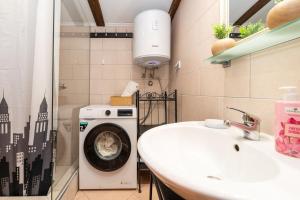 Romantic pet friendly house Orhideja - by Tourist Agency Leut