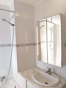 Old Town Apt with Ocean Views