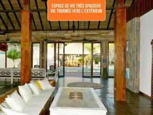 Villa Family Premium - 4min Plage Pereybère - Parking gratuit - Piscine - Jardin tropical - Ménage 3x par semaine - Intimité totale - Expérience chic et authentique