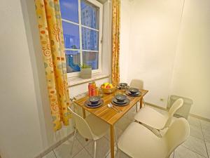 1 Bedroom Apartments, 18 minutes to the City Center, Smart TV