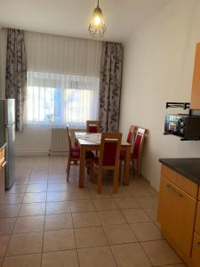 Cozy house with garden and bbq near Vienna