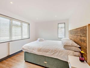 2 Bed in Westward Ho 95428