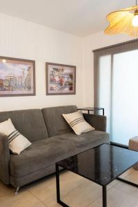 Departamentos modernos Luzuriaga