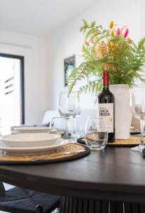 Departamentos modernos Luzuriaga