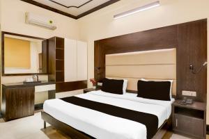 Hotel inn near Delhi airport