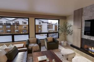 Kindred Resort Luxury Ski In, Ski Out 2 Bedroom Residence At The River Run Gondola