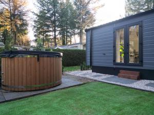 Tiny House Forestia met HOTTUB