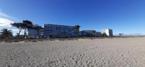 Le bleu des Vagues Ideal pour des vacances à 2 Face à la mer Wifi Parking privatif Clim