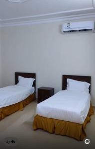 شقق رفيف الشمال المخدومه - الحائط Alhayit -Rafeef Al Shamal رفيف الشمال شقق مخدومه - الحائط