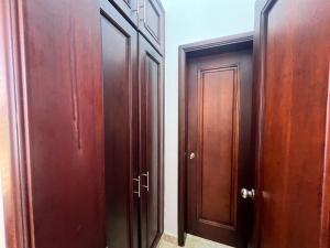 Condo with private bathroom 522