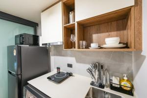 Boat Avenue Modern Loft