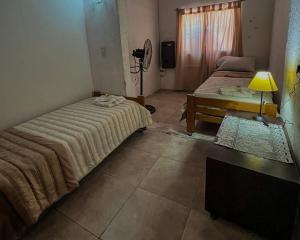 Pequeño chalet con frente al arroyo