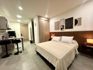 Apartamento con vista,piscina y playa -SantaMarina-803