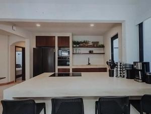 Water front 5 bdrm Villa