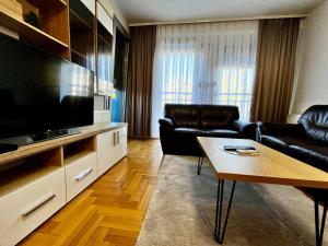 Novi Sad Premium Fair Apt - Fast WiFi