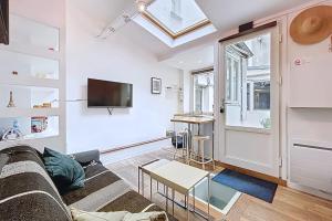 Tiny house near Eiffel Tower