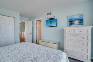 Beach Front Bliss at Anna Maria Island Club 40