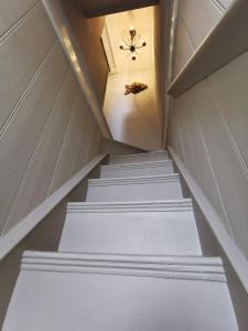 Winslow cottage Stylish Cosy Cottage with Sea Views