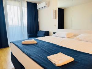 Black Sea Alley 1111