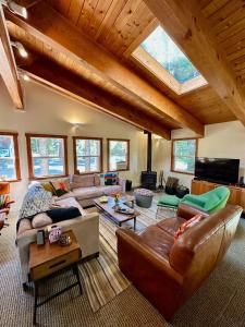 Palisades, Lake Tahoe, Tahoe City, Hot Tub, Dogs OK