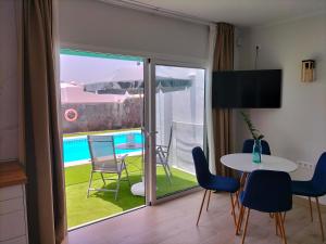 Casa Dante, Apartamentos Las Palmeras III