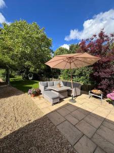 Lodge near Bath for relaxing getaway with Hot tub